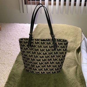 Michael Kors medium sized cloth tote